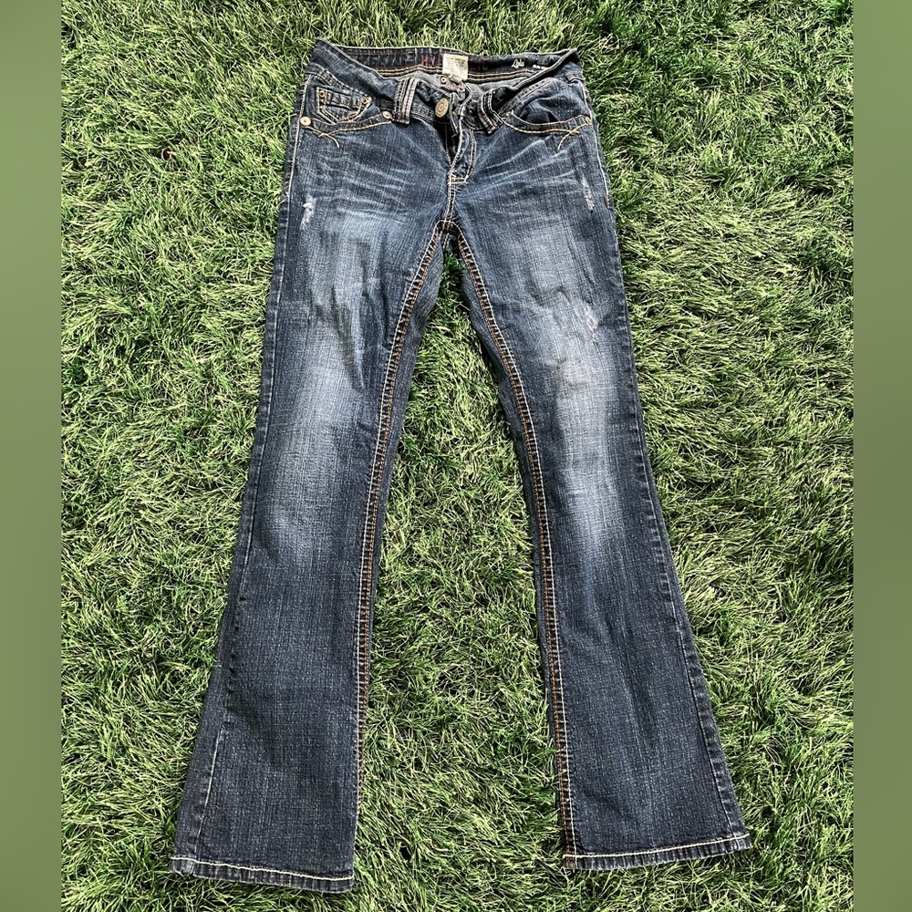 Low rise jeans